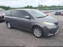 5TDYZ3DC2HS865639 2017 TOYOTA SIENNA