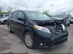 5TDYZ3DC2HS868301 2017 TOYOTA SIENNA