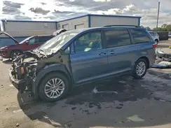 5TDYZ3DC2HS872381 2017 TOYOTA SIENNA
