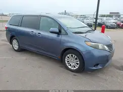 5TDYZ3DC2HS877404 2017 TOYOTA SIENNA