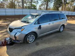 5TDYZ3DC2HS881128 2017 TOYOTA SIENNA