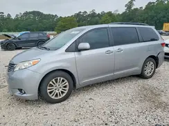 5TDYZ3DC2HS883672 2017 TOYOTA SIENNA