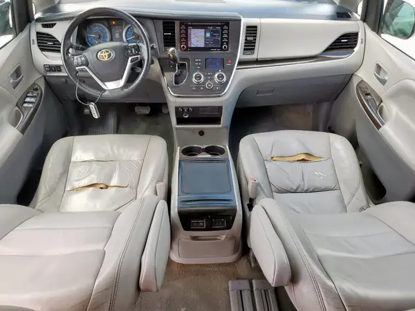 5TDYZ3DC2JS903022 2018 TOYOTA SIENNA - Image 8