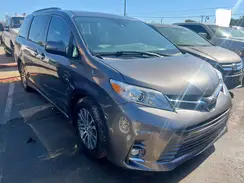 5TDYZ3DC2JS906129 2018 TOYOTA SIENNA
