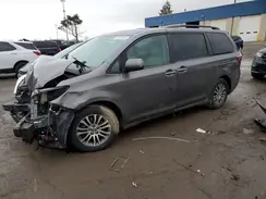 5TDYZ3DC2JS913887 2018 TOYOTA SIENNA