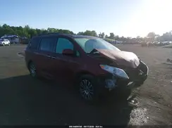 5TDYZ3DC2JS915722 2018 TOYOTA SIENNA
