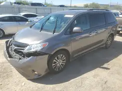 5TDYZ3DC2JS921651 2018 TOYOTA SIENNA