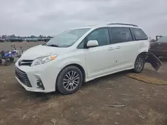 5TDYZ3DC2JS932973 2018 TOYOTA SIENNA