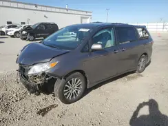 5TDYZ3DC2JS934805 2018 TOYOTA SIENNA