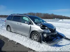 5TDYZ3DC2JS939728 2018 TOYOTA SIENNA