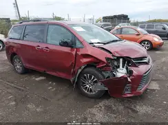 5TDYZ3DC2JS954567 2018 TOYOTA SIENNA