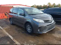 5TDYZ3DC2JS957419 2018 TOYOTA SIENNA