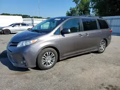 5TDYZ3DC2JS960353 2018 TOYOTA SIENNA
