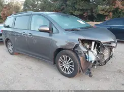 5TDYZ3DC2KS008065 2019 TOYOTA SIENNA