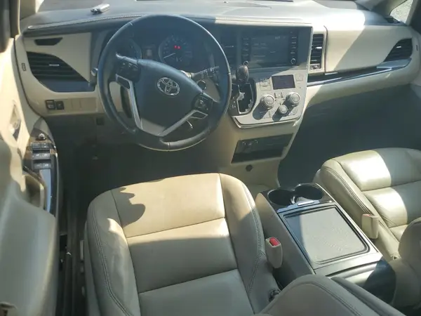 5TDYZ3DC2KS014609 2019 TOYOTA SIENNA - Image 8