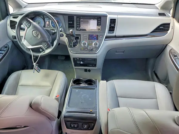 5TDYZ3DC2KS02094 2019 TOYOTA SIENNA - Image 8