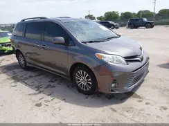 5TDYZ3DC2KS967420 2019 TOYOTA SIENNA