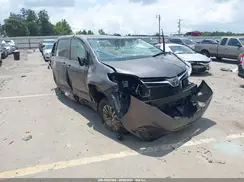5TDYZ3DC2KS971709 2019 TOYOTA SIENNA