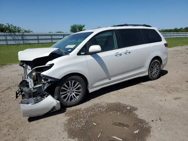 5TDYZ3DC2KS994570 2019 TOYOTA SIENNA - Image 1