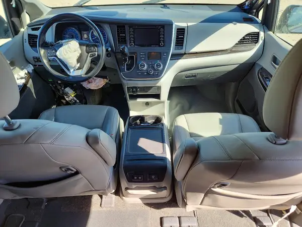 5TDYZ3DC2KS995282 2019 TOYOTA SIENNA - Image 8