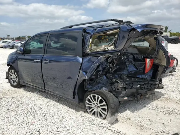 5TDYZ3DC2LS026700 2020 TOYOTA SIENNA - Image 2