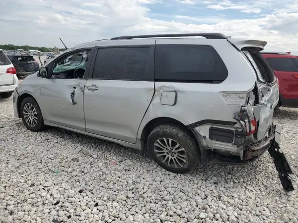 5TDYZ3DC2LS026891 2020 TOYOTA SIENNA - Image 2