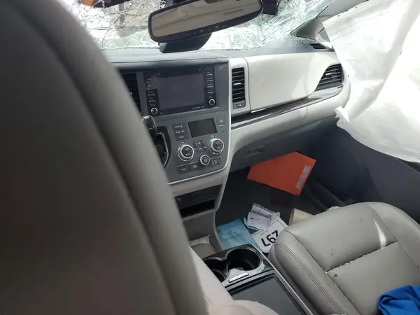 5TDYZ3DC2LS026891 2020 TOYOTA SIENNA - Image 8