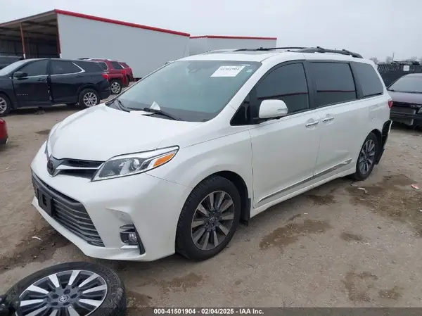 5TDYZ3DC2LS036918 2020 TOYOTA SIENNA - Image 2