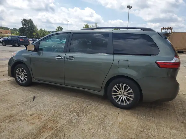 5TDYZ3DC2LS050432 2020 TOYOTA SIENNA - Image 2