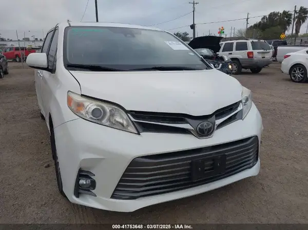 5TDYZ3DC2LS055002 2020 TOYOTA SIENNA - Image 1