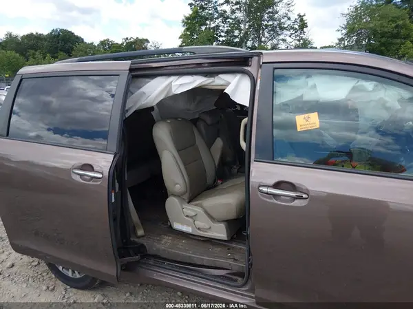 5TDYZ3DC2LS080188 2020 TOYOTA SIENNA - Image 8
