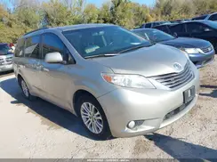 5TDYZ3DC3HS769194 2017 TOYOTA SIENNA