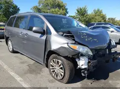 5TDYZ3DC3HS776761 2017 TOYOTA SIENNA