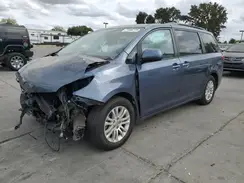 5TDYZ3DC3HS794421 2017 TOYOTA SIENNA