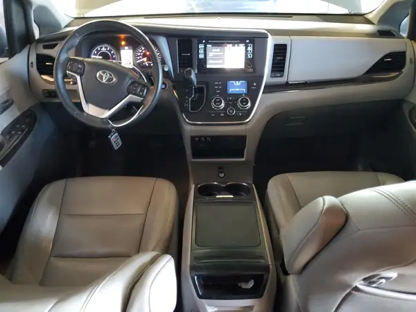 5TDYZ3DC3HS802534 2017 TOYOTA SIENNA - Image 8