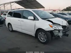 5TDYZ3DC3HS823173 2017 TOYOTA SIENNA
