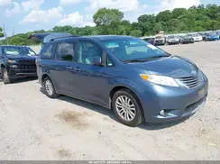 5TDYZ3DC3HS840250 2017 TOYOTA SIENNA