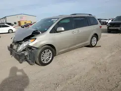 5TDYZ3DC3HS840751 2017 TOYOTA SIENNA