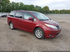 5TDYZ3DC3HS847876 2017 TOYOTA SIENNA