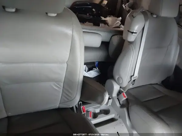 5TDYZ3DC3HS852320 2017 TOYOTA SIENNA - Image 8