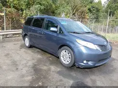 5TDYZ3DC3HS858294 2017 TOYOTA SIENNA