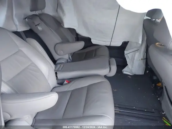 5TDYZ3DC3HS861552 2017 TOYOTA SIENNA - Image 8