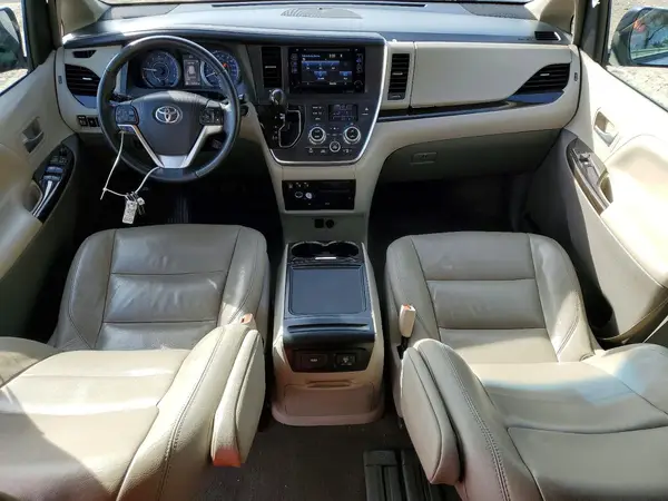 5TDYZ3DC3HS871689 2017 TOYOTA SIENNA - Image 8