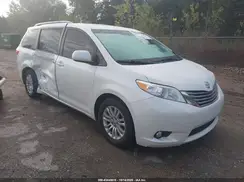 5TDYZ3DC3HS874608 2017 TOYOTA SIENNA
