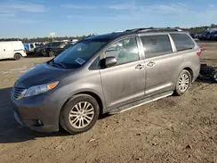 5TDYZ3DC3HS885267 2017 TOYOTA SIENNA
