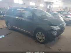 5TDYZ3DC3HS885429 2017 TOYOTA SIENNA