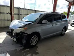 5TDYZ3DC3HS892364 2017 TOYOTA SIENNA