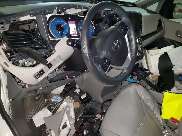 5TDYZ3DC3HS893904 2017 TOYOTA SIENNA - Image 8