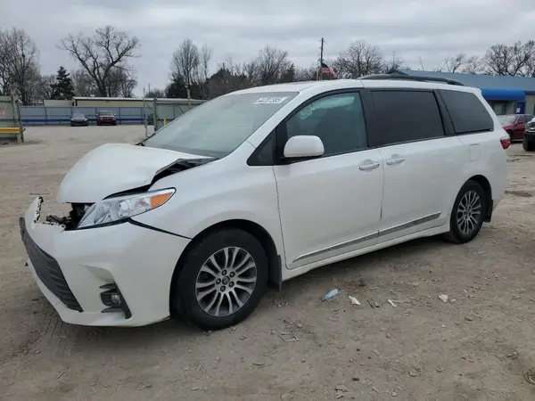 5TDYZ3DC3JS901974 2018 TOYOTA SIENNA - Image 1