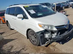 5TDYZ3DC3JS905104 2018 TOYOTA SIENNA